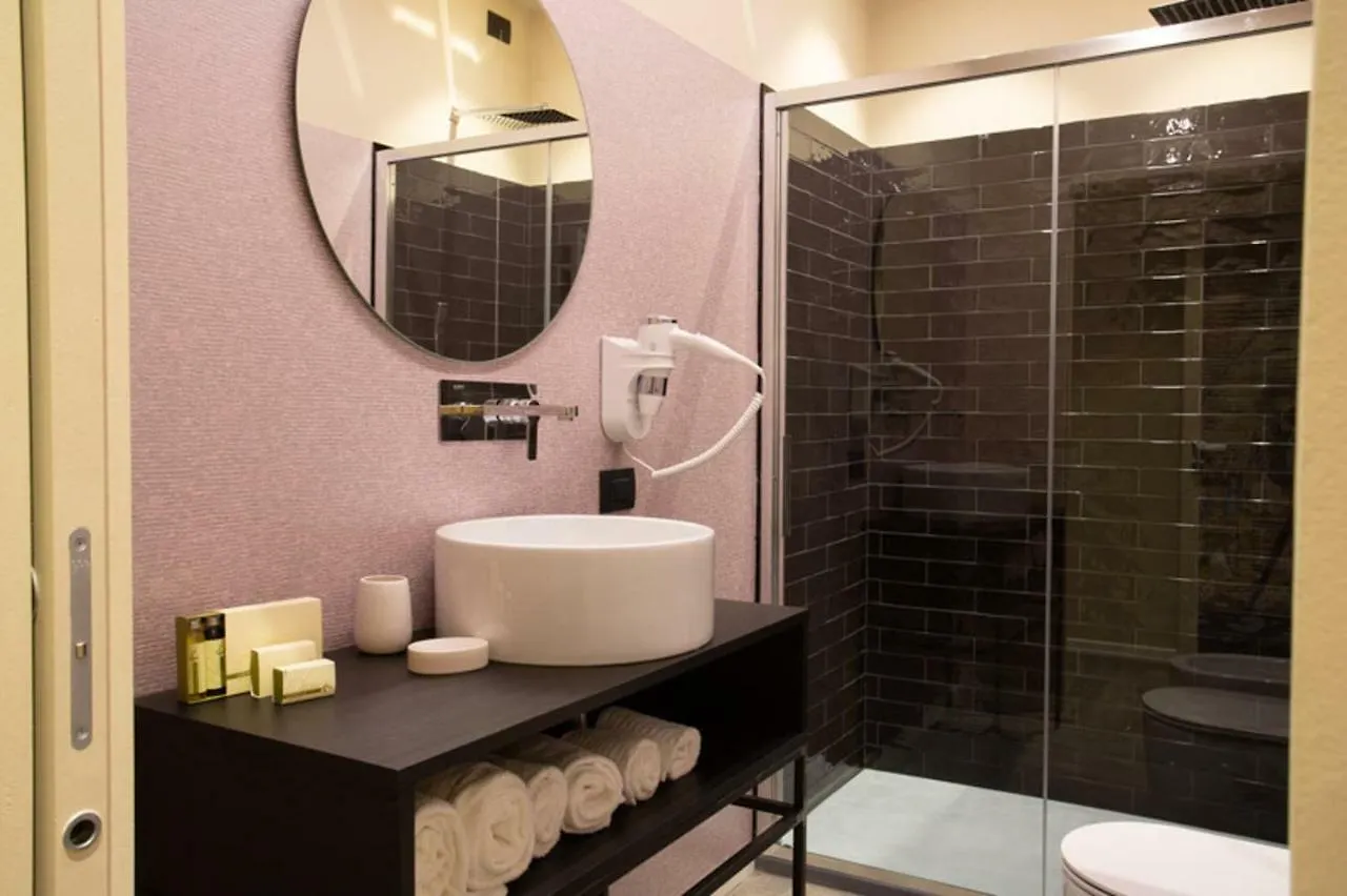 Italianflat - Theatrum Rooms And Suite Verona 2*,