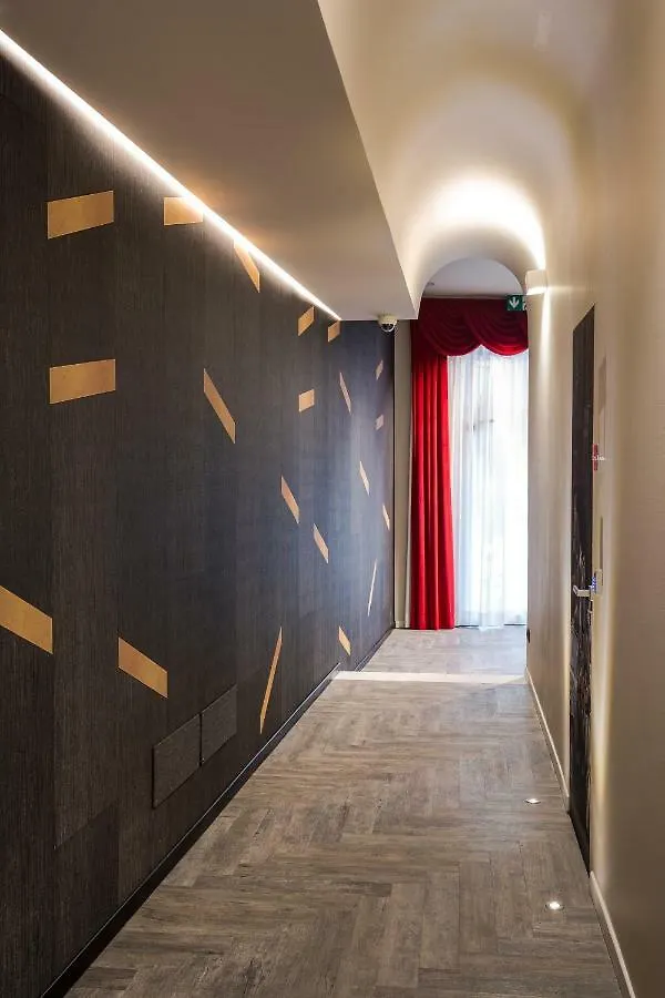 Italianflat - Theatrum Rooms And Suite Verona 2*,  Itália